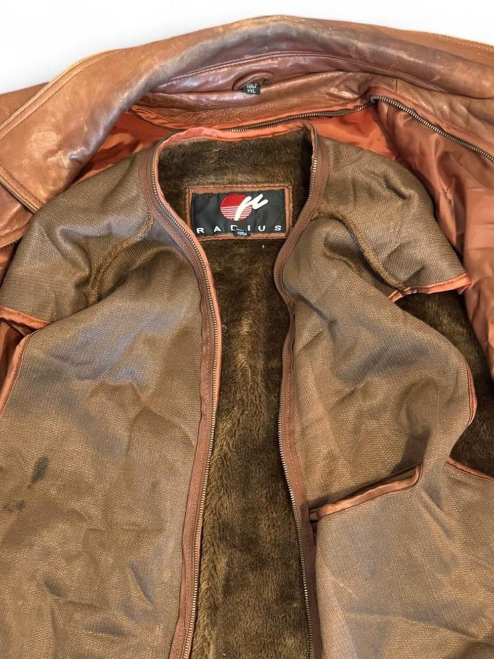 Mens Radius Genuine Leather Jacket
Brown Sherpa Lined Heavy Coat Size XXL - Picture 6 of 7